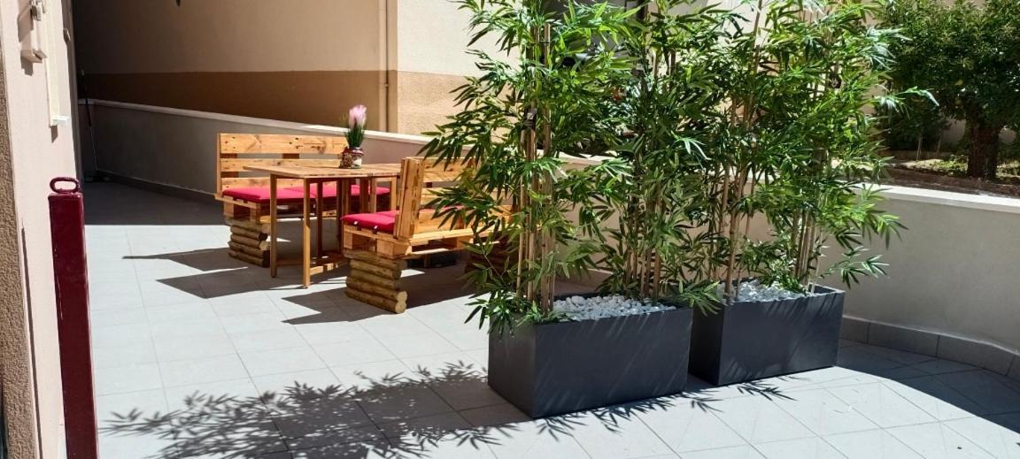 Apartamento Turistico Gala Dicastillo Exteriér fotografie